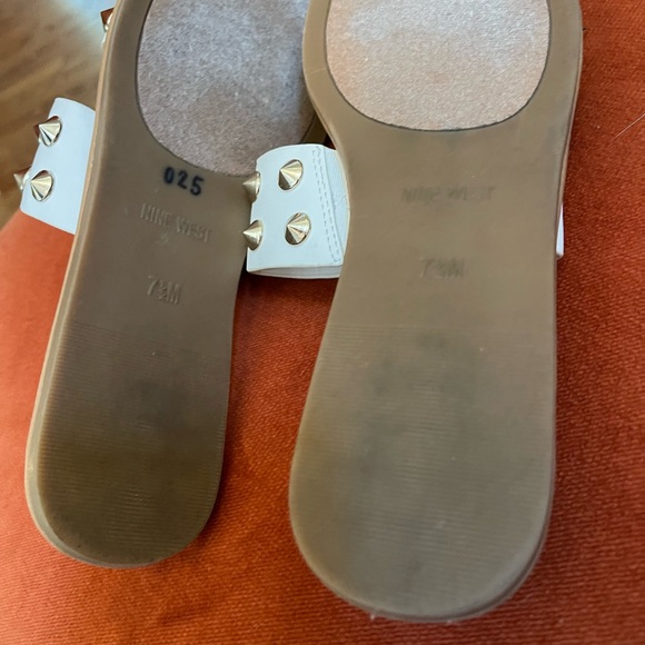 Nine West sandals - Picture 3 of 4